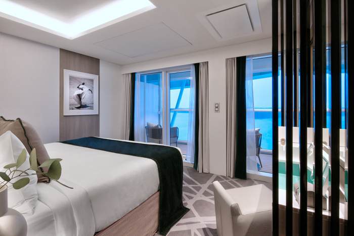 Celebrity Cruises, Celebrity Beyond, Royal Suite Bedroom ©CEL.jpg